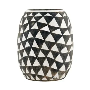Poslední Šance Čiernobiela váza Triangular